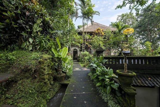 Two Bedroom Villa Cendrawasih