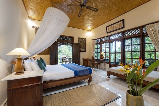Grand Deluxe Rooms