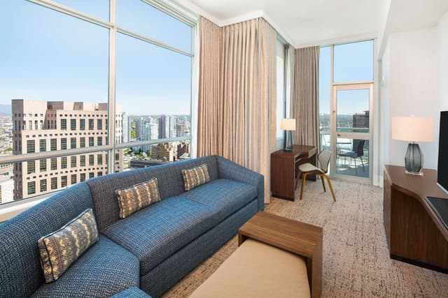 1 KING CITY VIEW BALCONY 2 ROOM SUITE