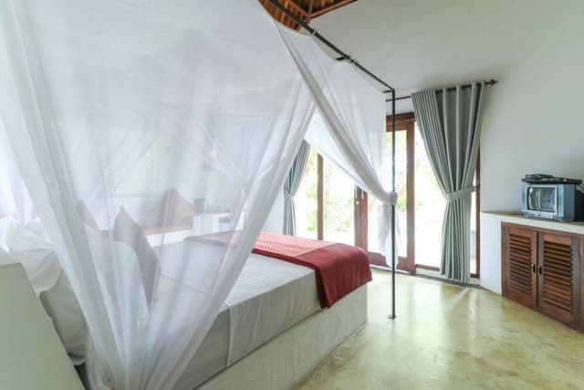 2 Bedroom Cottage Ocean View