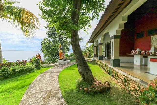2 Bedroom Cottage Ocean View