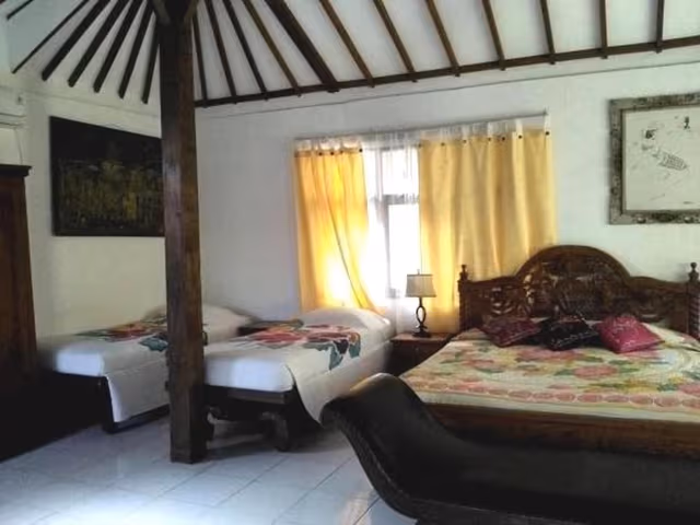 Four Persons Villa