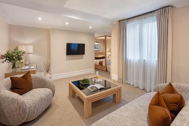 Townhouse Suite