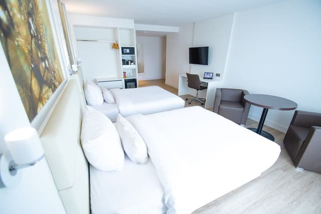 Superior Twin Room, Balcony, City View