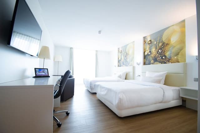 Superior Twin Room, Balcony, City View