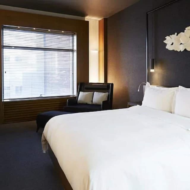 Signature Room, 1 King Bed