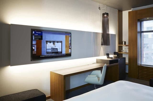 Signature Room, 1 King Bed