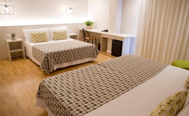 CUADRUPLE ROOM 2+2