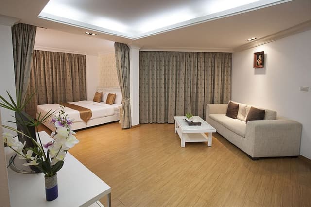 Luxury Suite