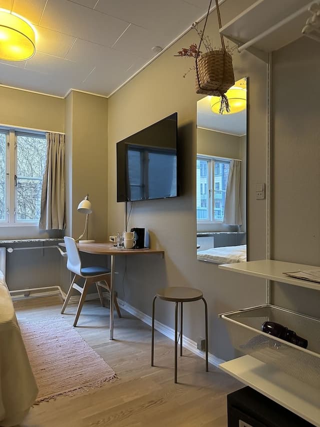 Standard Double Room, 1 Queen Bed, Non Smoking, Courtyard View (Medium)