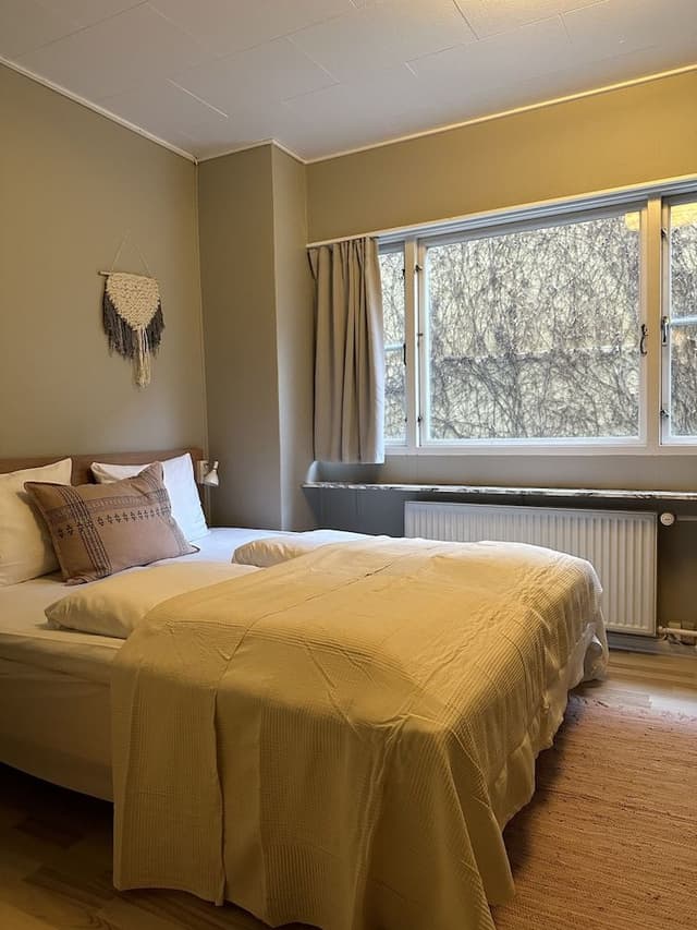 Standard Double Room, 1 Queen Bed, Non Smoking, Courtyard View (Medium)