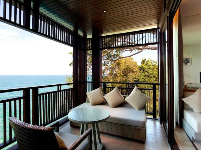 Room, 1 King Bed (Ocean)