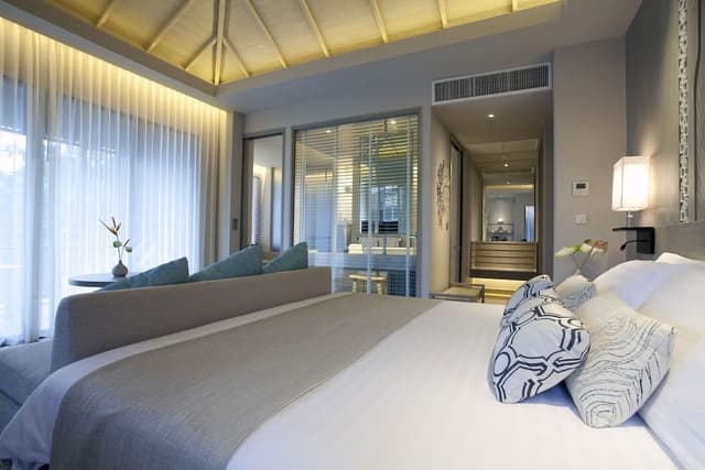 Deluxe Room, 1 King Bed (Grand)