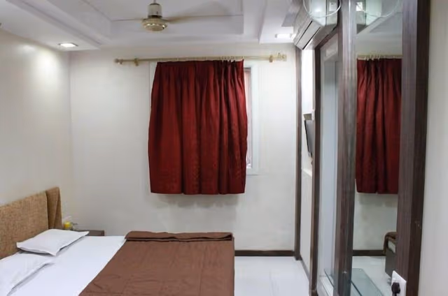 Standard Room (Non A/C)