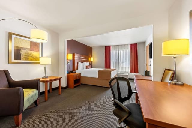 Accessible Room, King Bed, Non Smoking