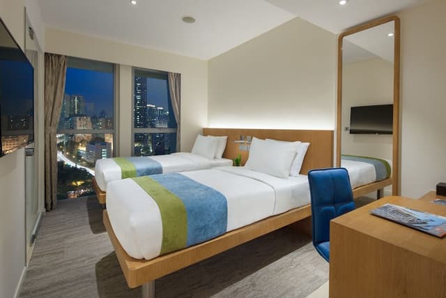 Deluxe Room (One registered guest must be female)