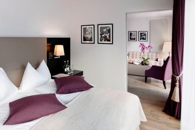 Suite (Promenade)