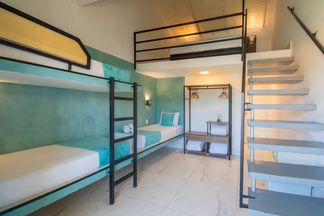 Quintuple Room
