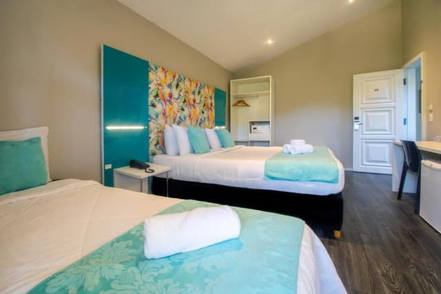 Luxury Triple Room