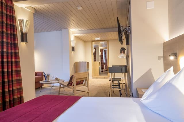 Superior double room Eiger View with balcony