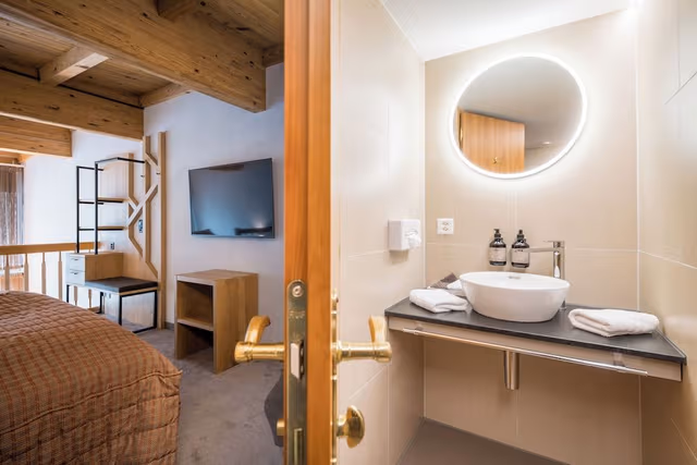 Panoramic Suite, Balcony (Eigerview)