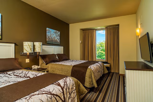 The Lodge at Cedar River, Shanty Creek Resort : One-Bedroom Suite