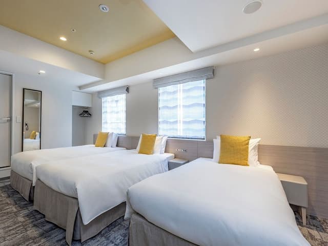 [3 Person Use] Superior Twin Room with 2 Single Beds and Extra Bed Room with Washer-Dryer