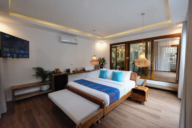 Jacuzzi Suite