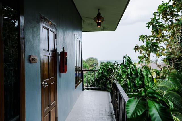 Family Side Sea View
