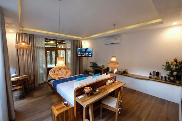 Jacuzzi Suite
