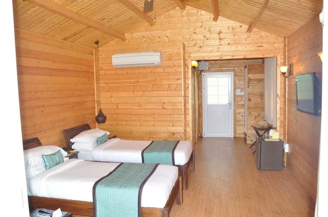 Grand Cottage, 1 Double Bed, Partial Sea View