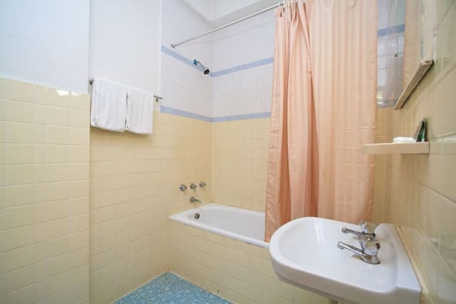 Twin Room, 2 Twin Beds, Ensuite