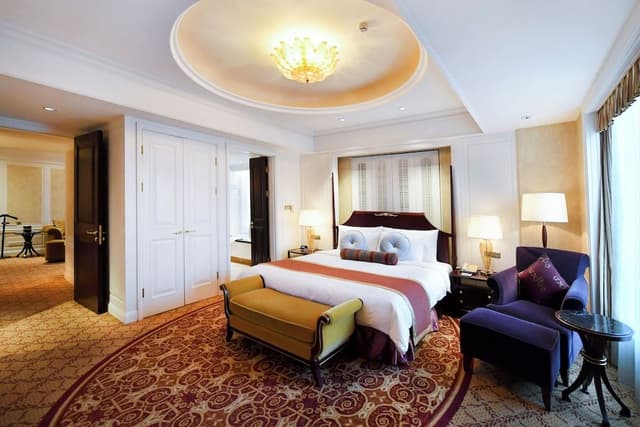 Business Suite