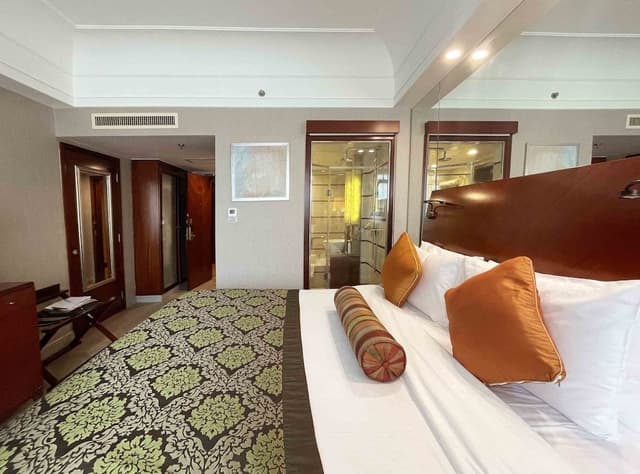 Premier King Room