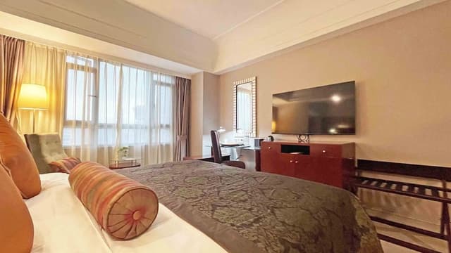 Premier King Room