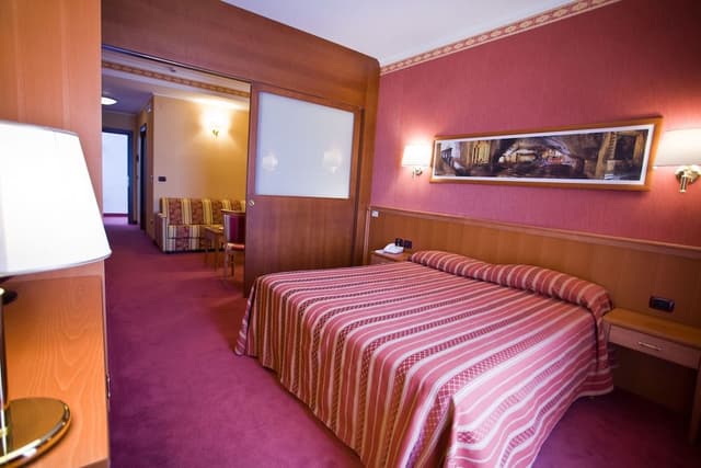 Family Suite, 1 Queen Bed with Sofa bed, Balcony, Pool View