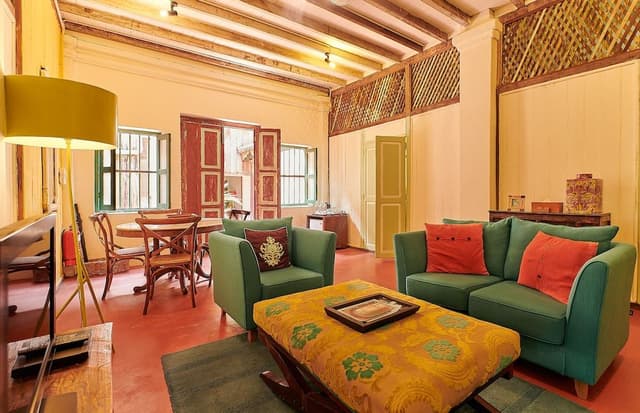 Plantation House with Garden View