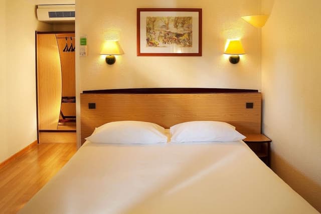 Standard Room, 1 Double Bed (1 Junior Bed up to 10 years)