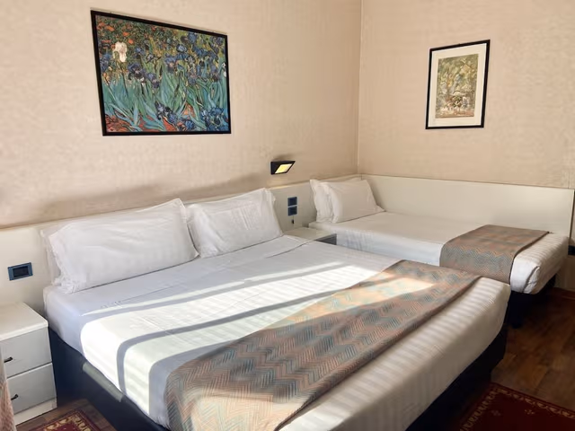 Triple Room
