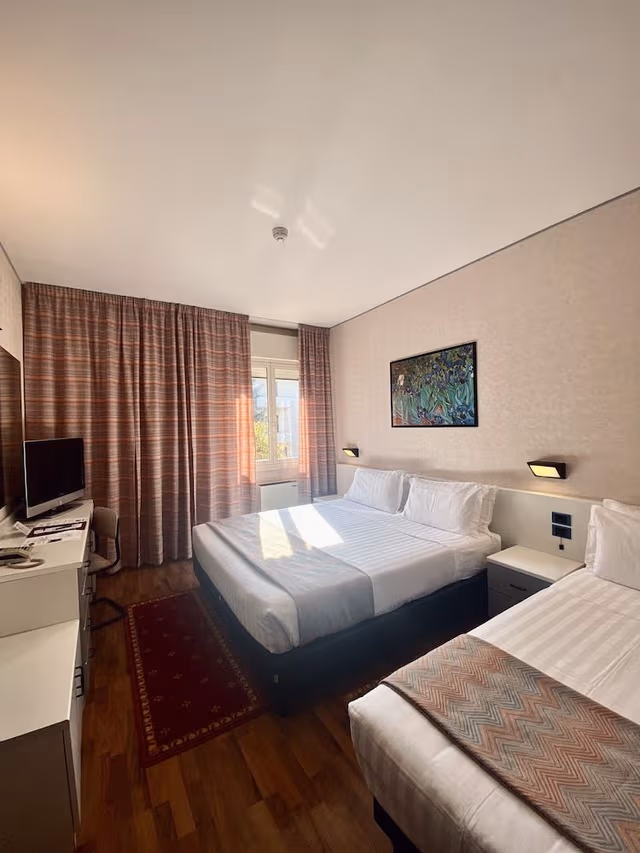 Triple Room