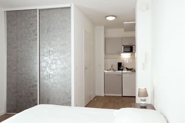 Standard Studio, 2 Twin Beds