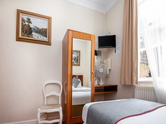 Standard Single Room