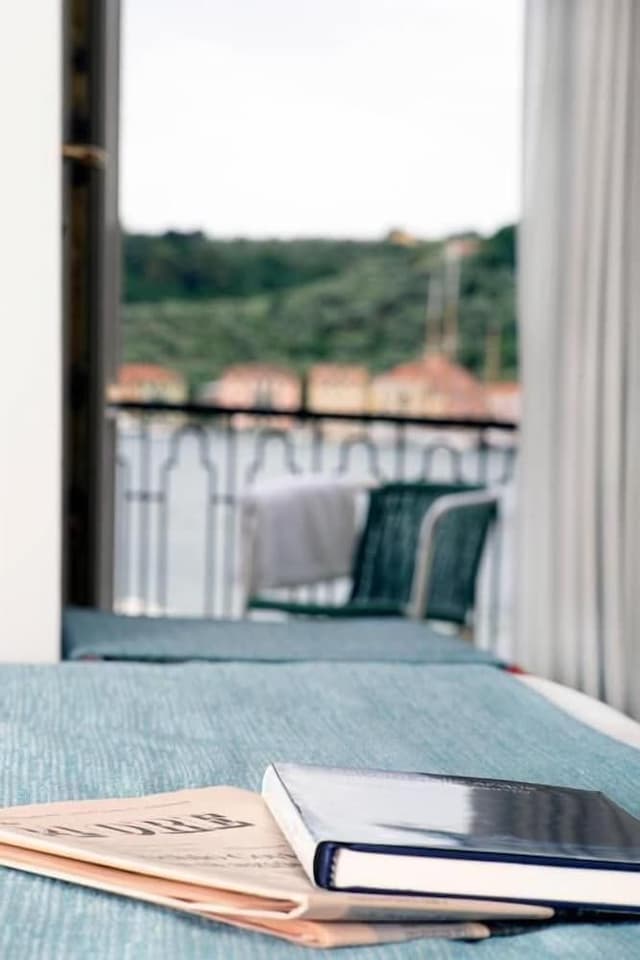 Panoramic Room