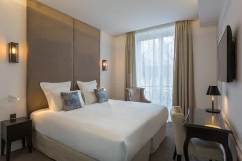 Superior Marquise Eiffel Tower Side View Double Room