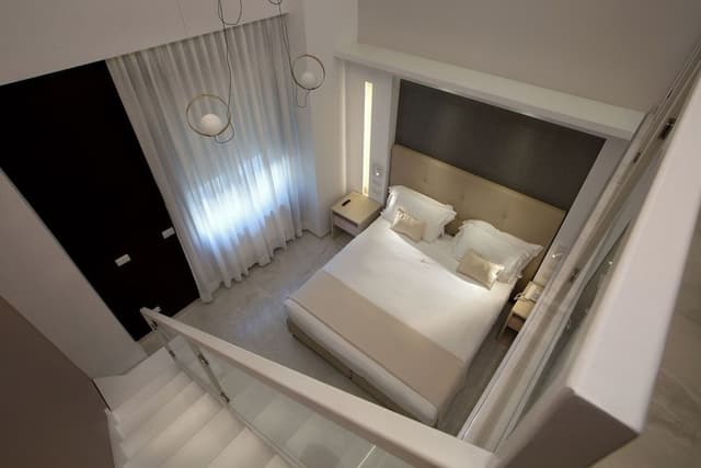 Deluxe Duplex