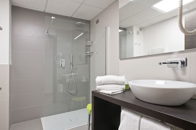 Deluxe Double Room Single Use