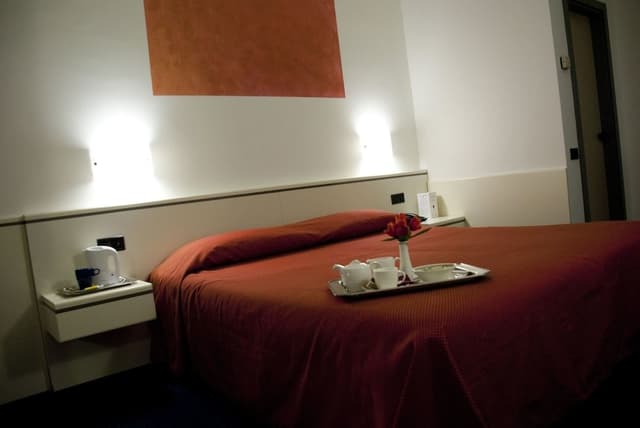 Business Double Room (Large)