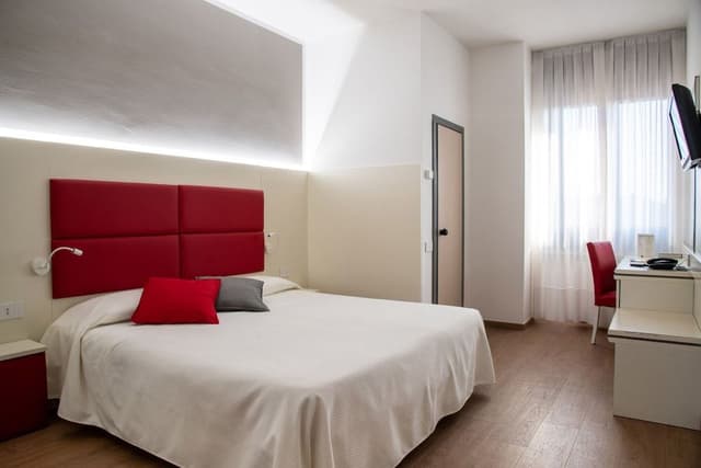 Business Double Room (Large)