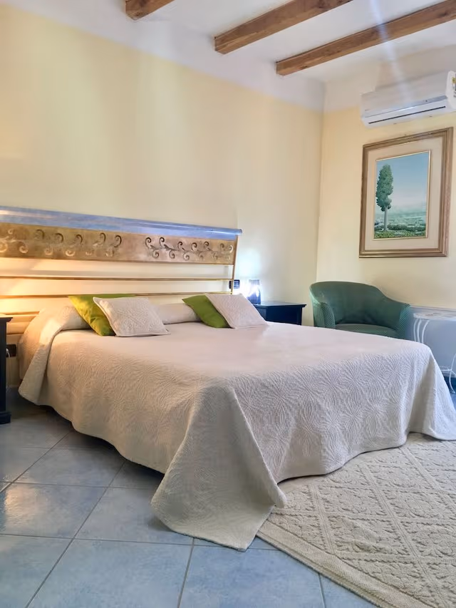 Double Room, Valley View