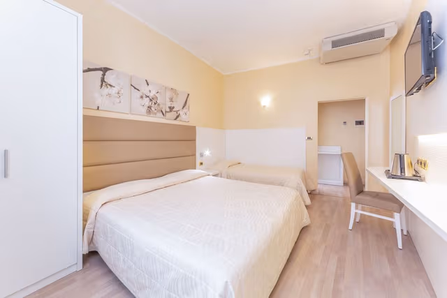 Triple Room